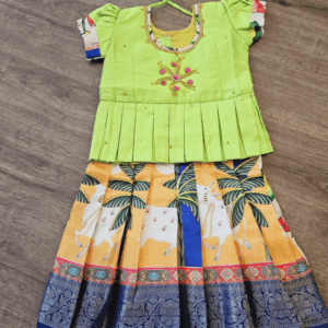 Girls Ethnic Wear - Paavadai Set
