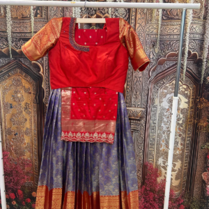 Semi kanchipattu Lehanka set / Halfsaree set